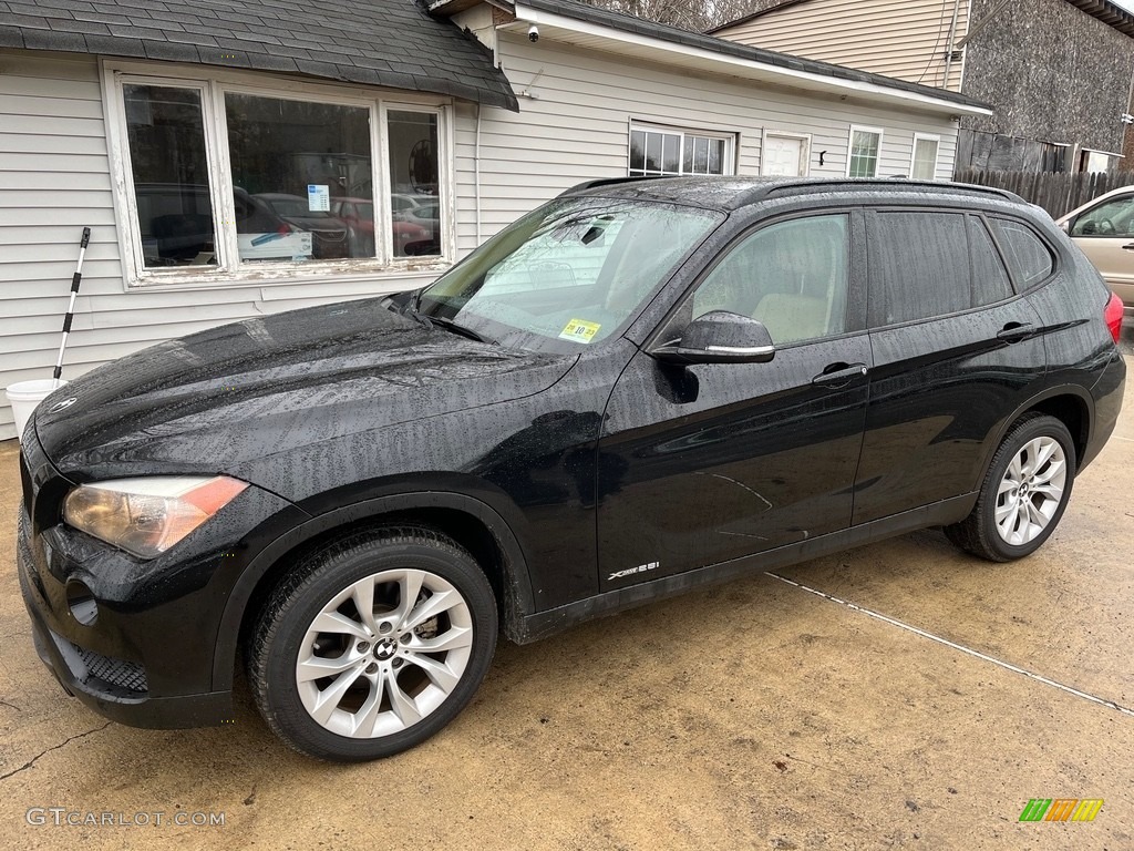 2013 X1 xDrive 28i - Black Sapphire Metallic / Beige photo #2