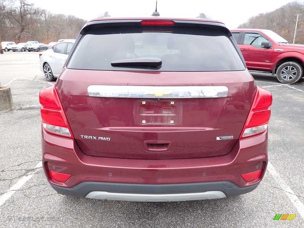 2017 Trax Premier AWD - Crimson Metallic / Jet Black/­Light Ash Gray photo #3