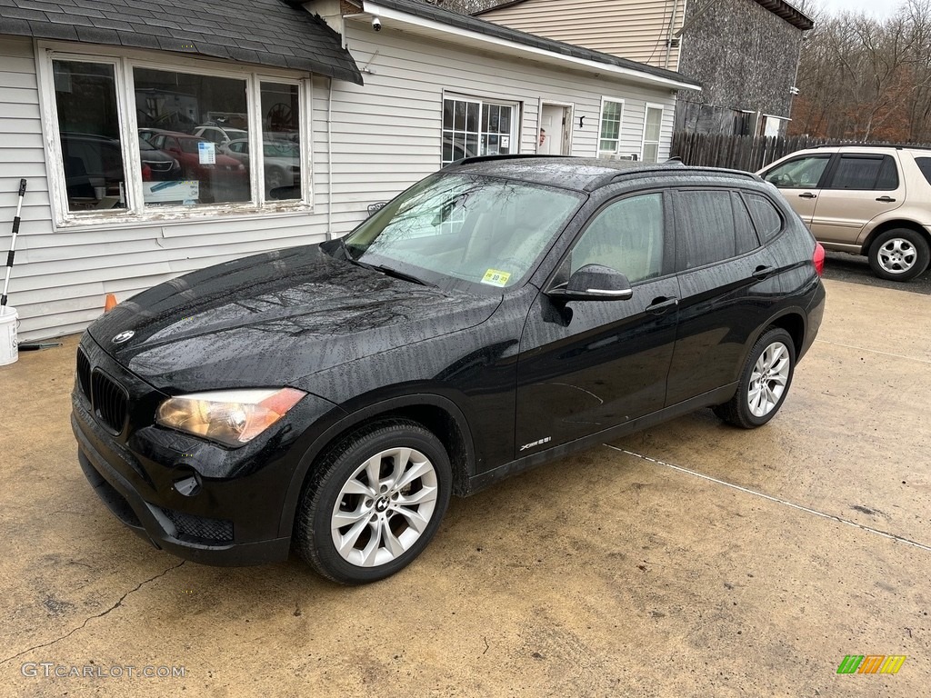 2013 X1 xDrive 28i - Black Sapphire Metallic / Beige photo #3