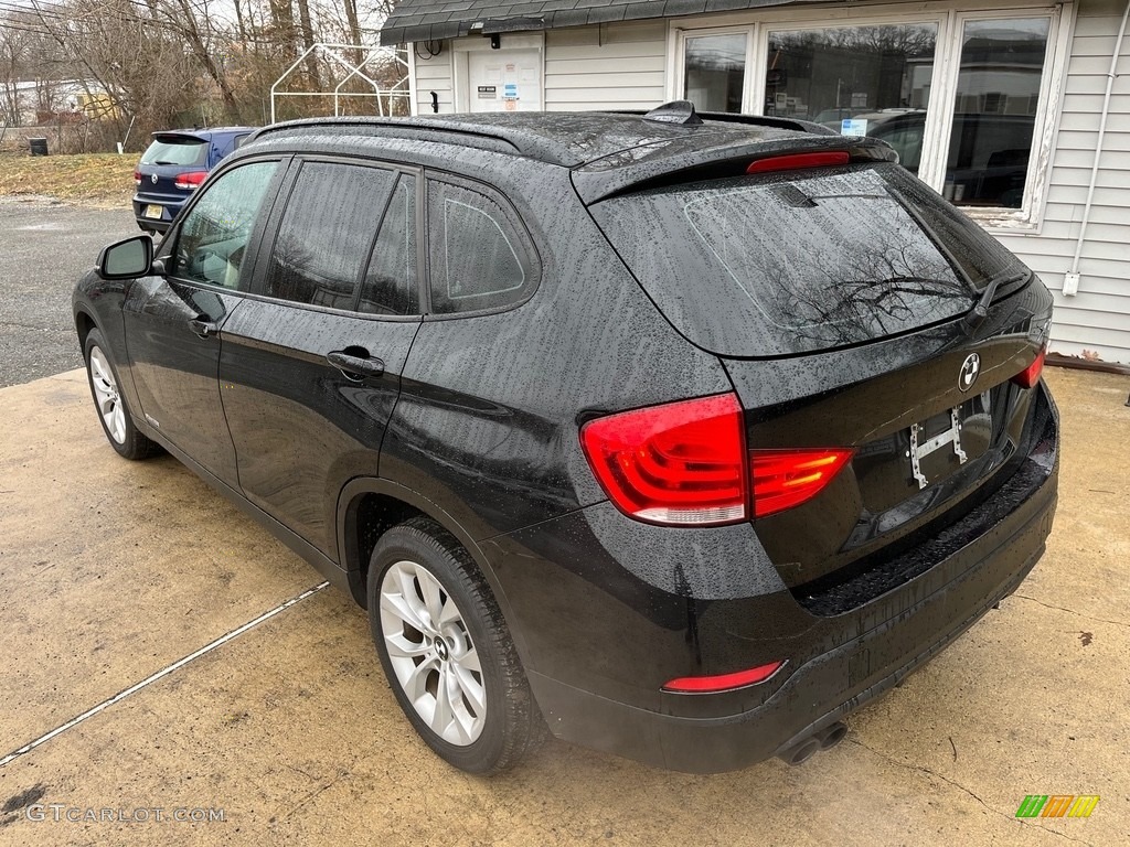 2013 X1 xDrive 28i - Black Sapphire Metallic / Beige photo #6