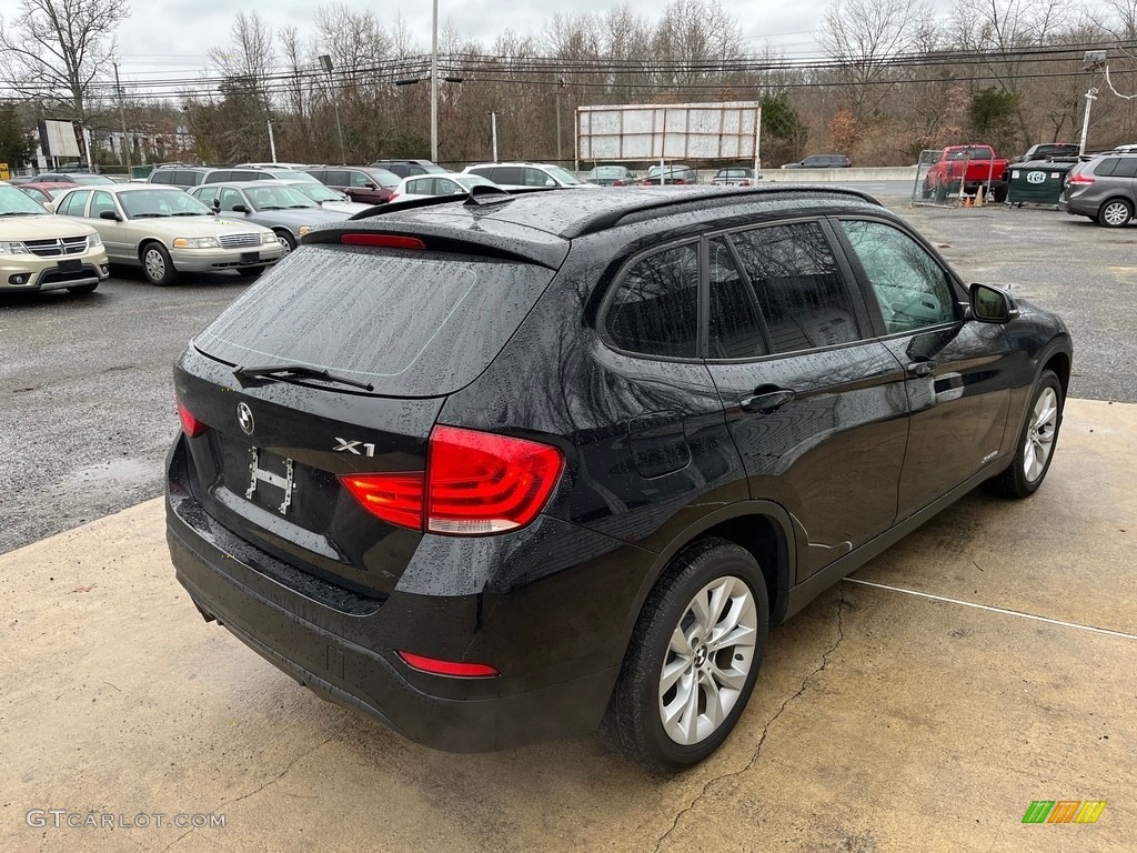 2013 X1 xDrive 28i - Black Sapphire Metallic / Beige photo #8