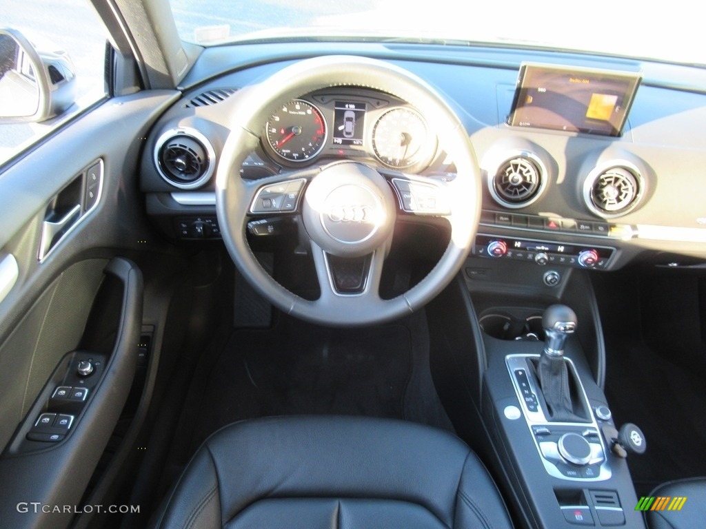 2019 Audi A3 2.0 Premium Dashboard Photos