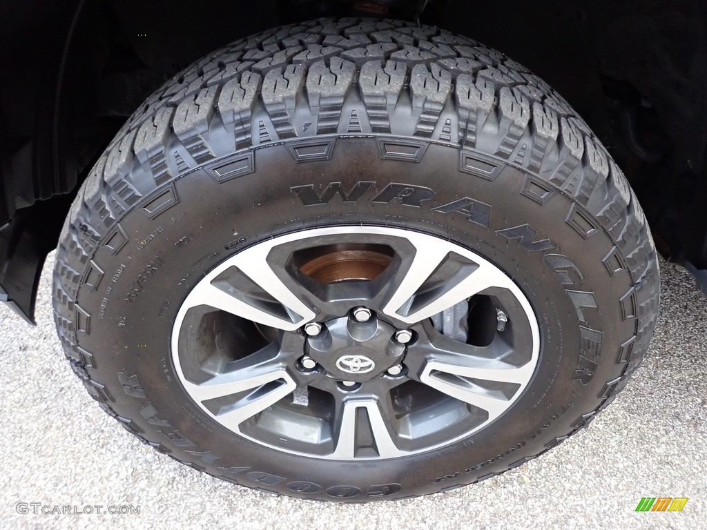 2017 Tacoma SR5 Double Cab 4x4 - Silver Sky Metallic / Black/Caramel photo #10