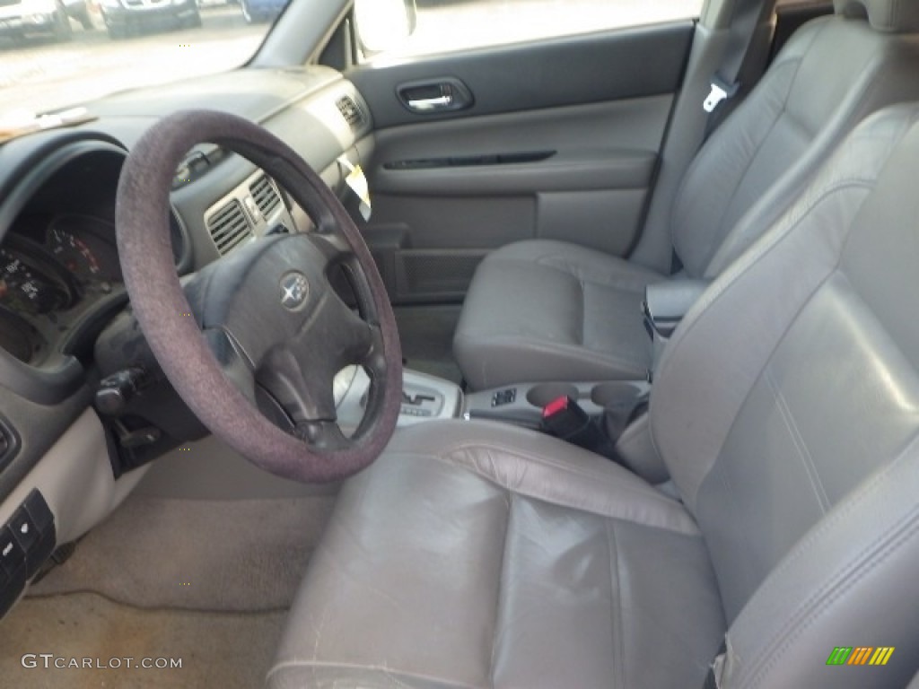 2004 Forester 2.5 XS - Java Black Pearl / Gray photo #7
