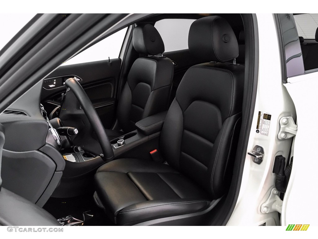 2018 GLA 250 - Cirrus White / Black photo #15