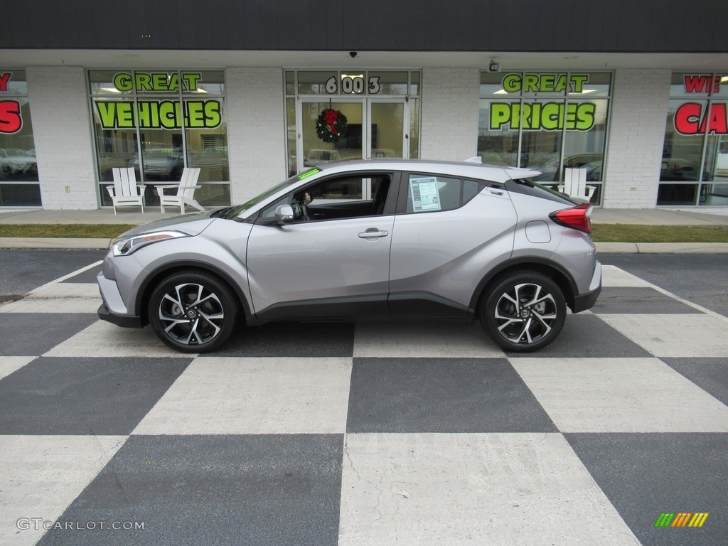2018 C-HR XLE - Silver Knockout Metallic / Black photo #1