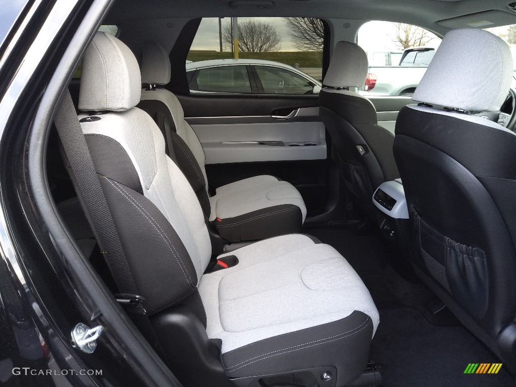 Black/Gray Interior 2020 Hyundai Palisade SEL Photo #143445321