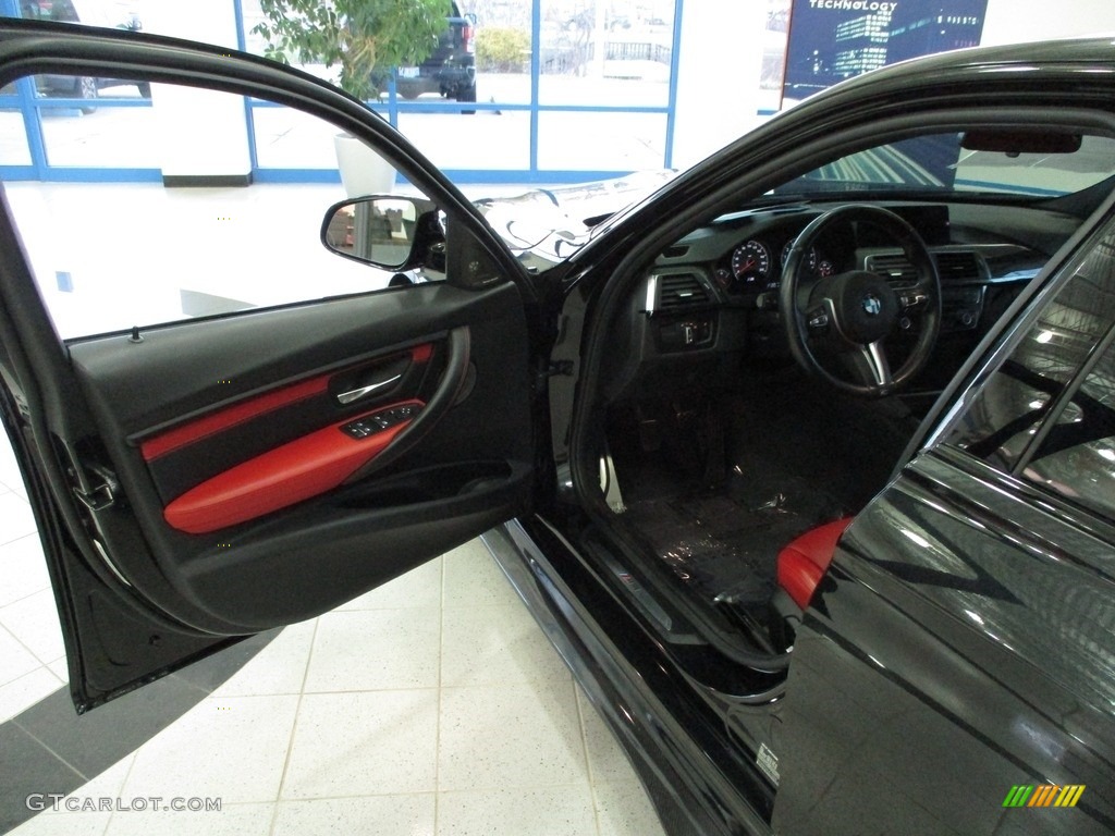 2018 M3 Sedan - Black Sapphire Metallic / Sakhir Orange/Black photo #28