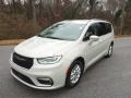 2021 Luxury White Pearl Chrysler Pacifica Touring L  photo #2