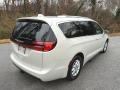 2021 Luxury White Pearl Chrysler Pacifica Touring L  photo #6