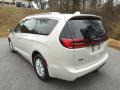 2021 Luxury White Pearl Chrysler Pacifica Touring L  photo #8