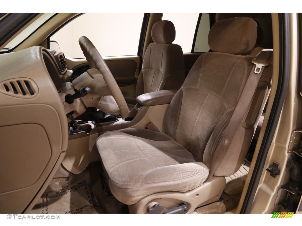 2004 TrailBlazer LS 4x4 - Sandstone Metallic / Light Cashmere photo #5