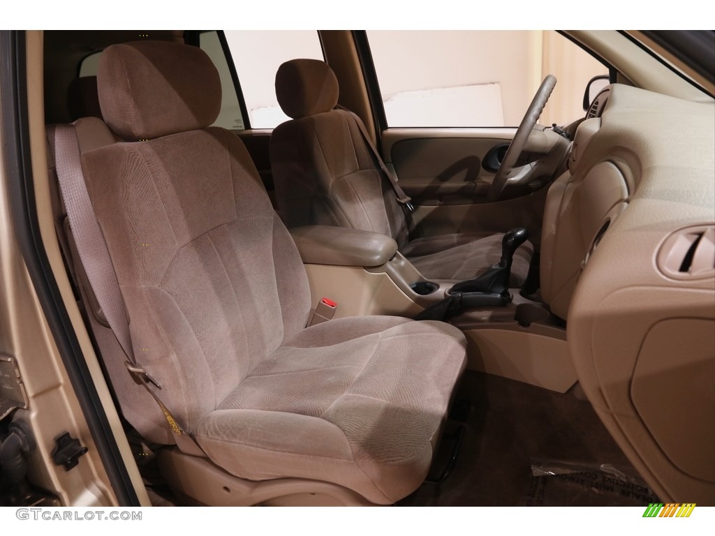 2004 TrailBlazer LS 4x4 - Sandstone Metallic / Light Cashmere photo #11