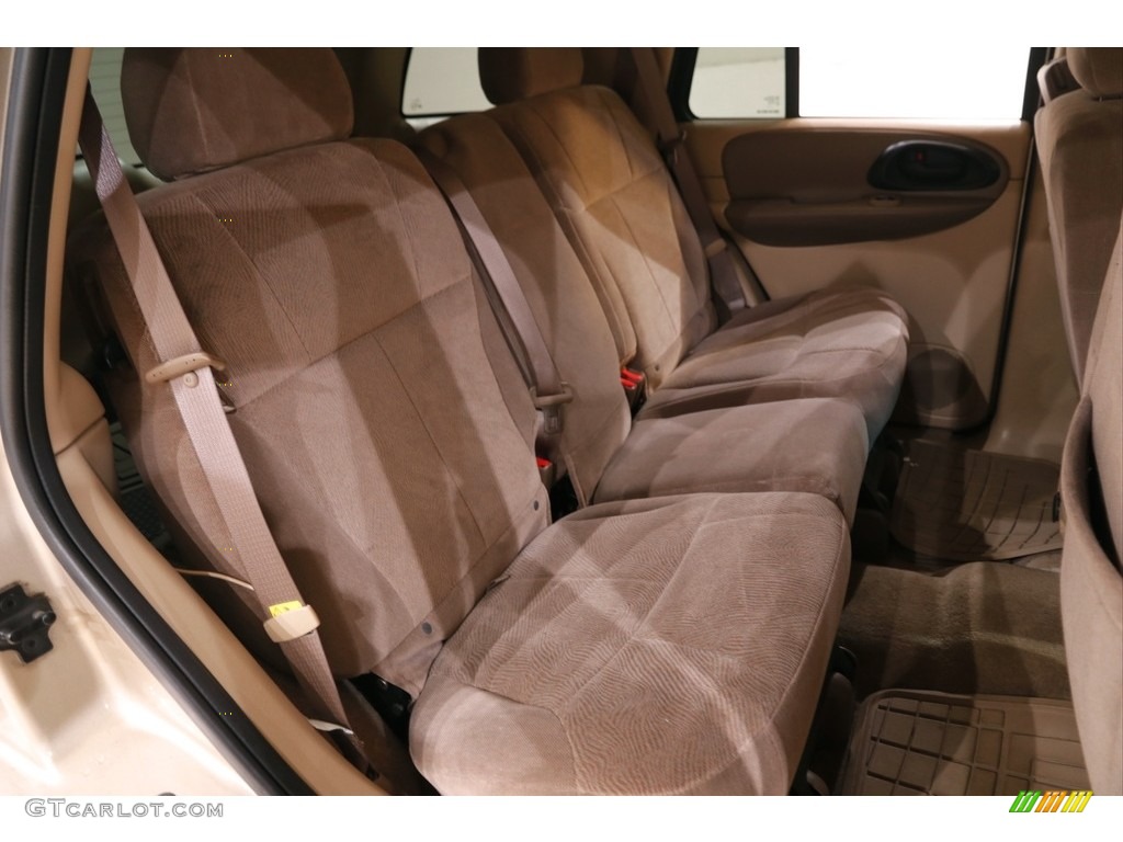 2004 TrailBlazer LS 4x4 - Sandstone Metallic / Light Cashmere photo #12