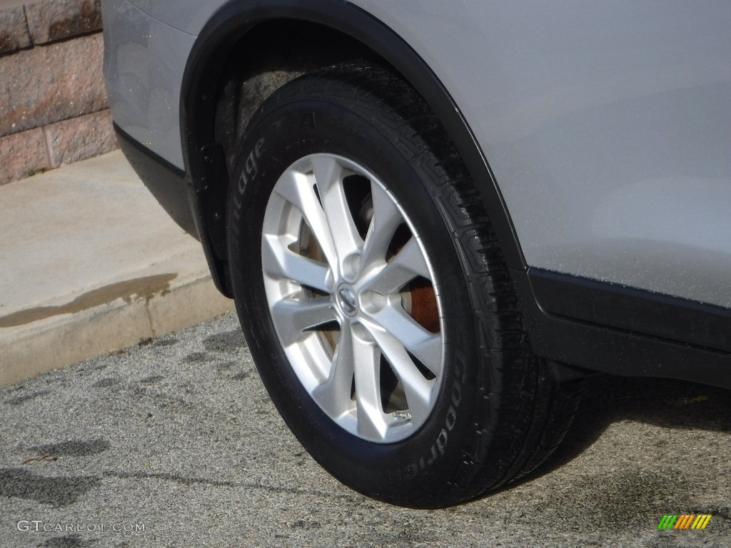 2016 Rogue SV AWD - Brilliant Silver / Charcoal photo #8