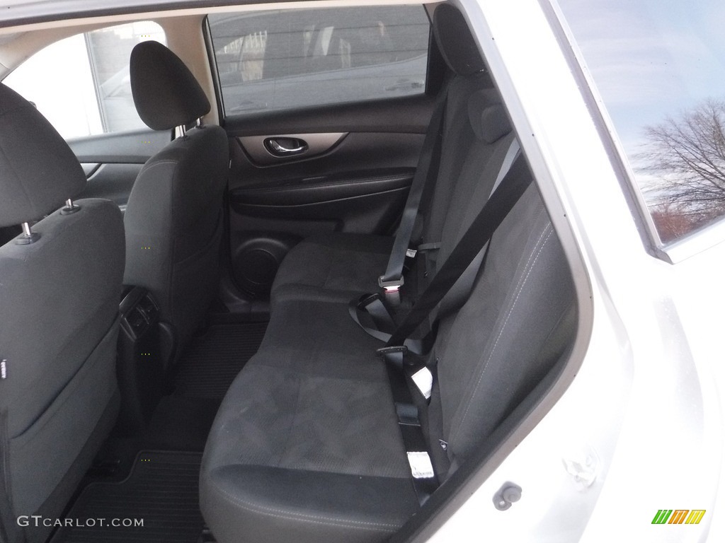 2016 Rogue SV AWD - Brilliant Silver / Charcoal photo #22