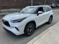 Wind Chill Pearl 2022 Toyota Highlander XLE AWD Exterior