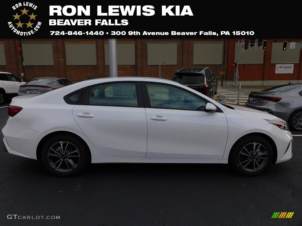 2022 Snow White Pearl Kia Forte LXS 143451195 Photo 13