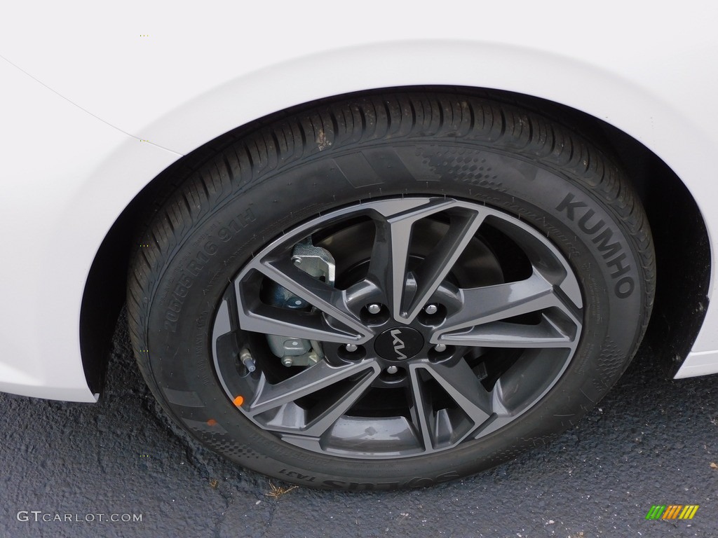 2022 Kia Forte LXS Wheel Photo #143455692