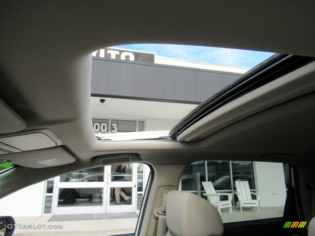 2018 CR-V Touring AWD - White Diamond Pearl / Ivory photo #11