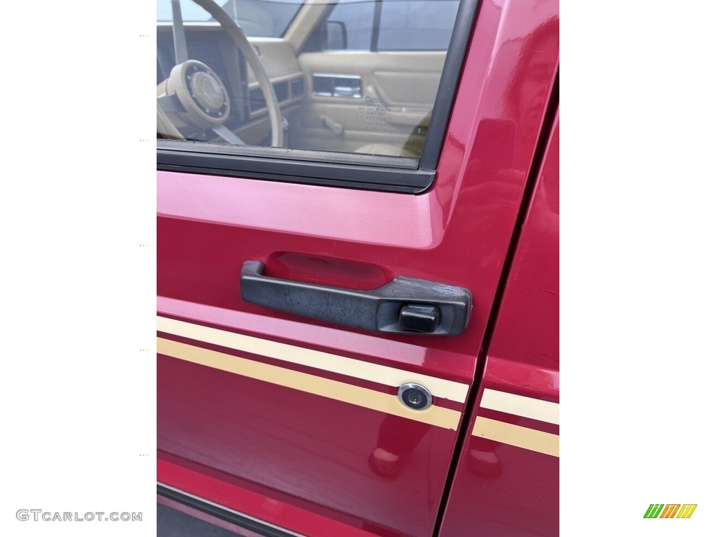1988 Comanche Pioneer 2WD - Colorado Red / Tan photo #19