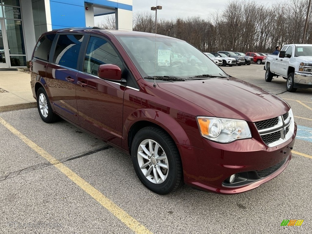 2020 Grand Caravan SXT - Octane Red Pearl / Black/Light Graystone photo #5