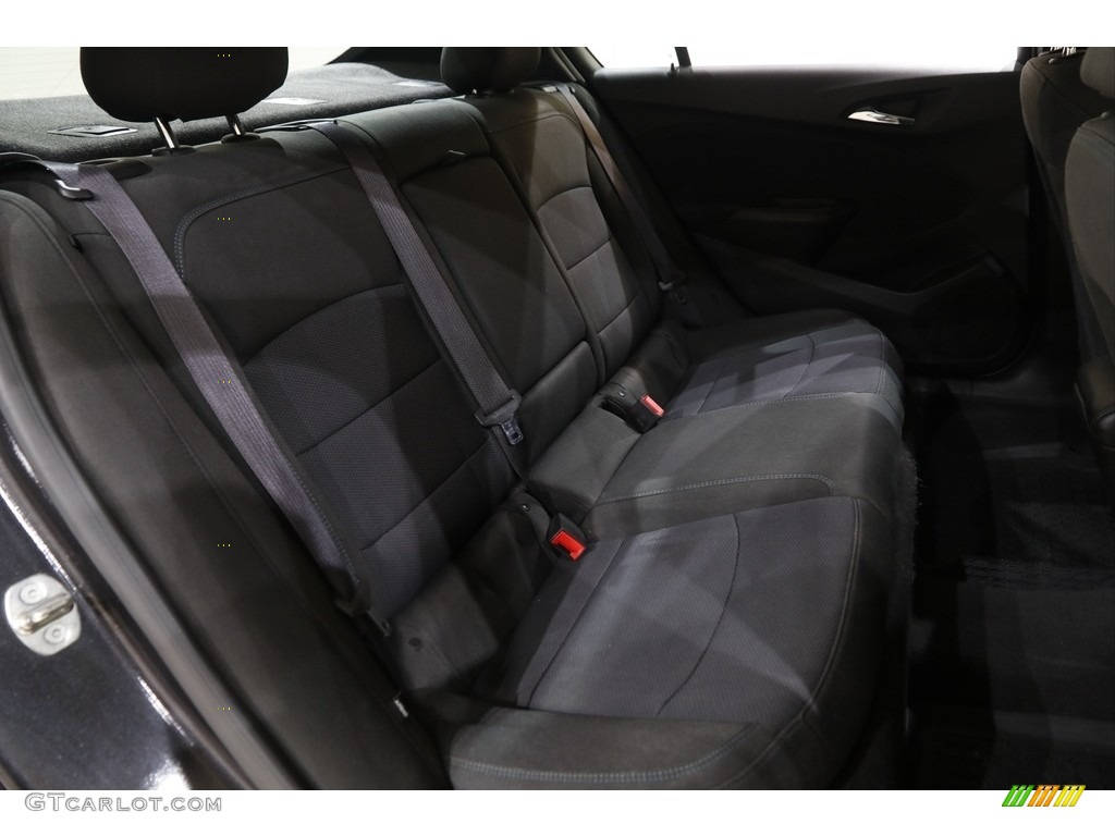2017 Cruze LT - Tungsten Metallic / Jet Black photo #16