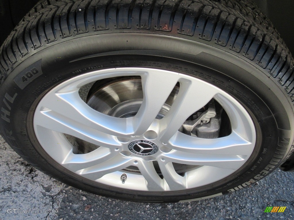 2019 GLA 250 - Cosmos Black Metallic / Sahara Beige photo #7