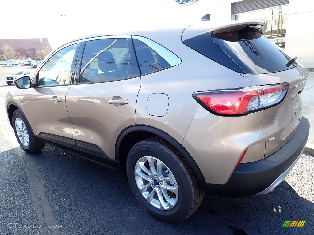 2021 Escape SE 4WD - Desert Gold Metallic / Ebony photo #3