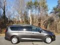 2021 Granite Crystal Metallic Chrysler Pacifica Touring L  photo #5