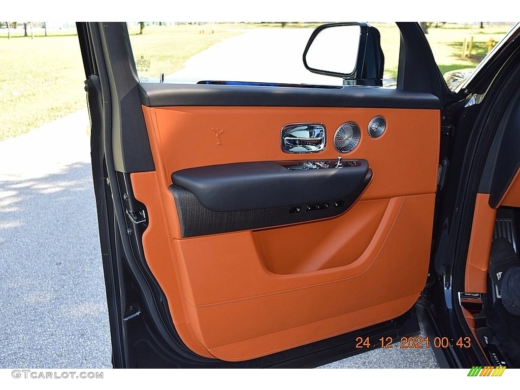 2019 Rolls-Royce Cullinan Standard Cullinan Model Armagnac/Black Door Panel Photo #143469890