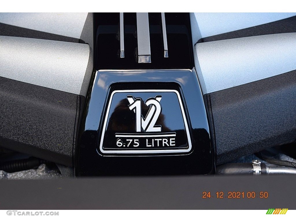 2019 Rolls-Royce Cullinan Standard Cullinan Model Marks and Logos Photo #143470340