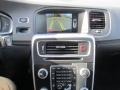 Off-Black Controls Photo for 2015 Volvo V60 #143470622