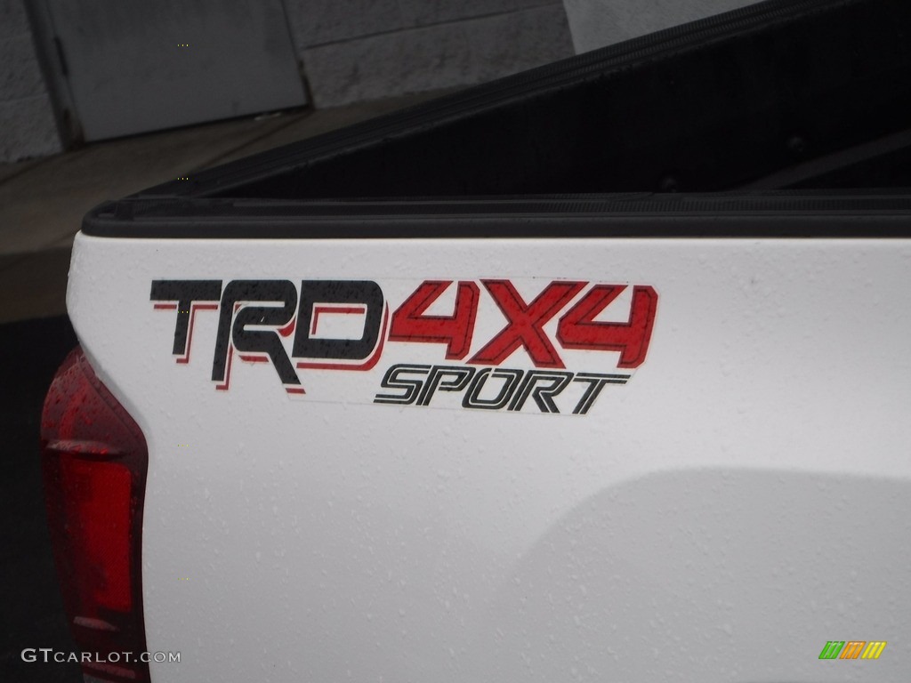 2019 Tacoma TRD Sport Double Cab 4x4 - Super White / Black photo #4
