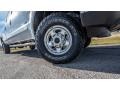 2001 Ford F350 Super Duty XLT Crew Cab 4x4 Wheel and Tire Photo