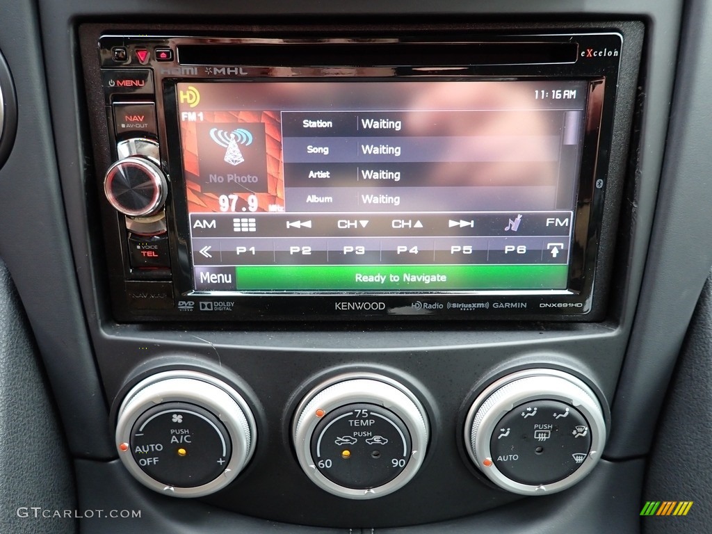 2014 Nissan 370Z Touring Coupe Controls Photos