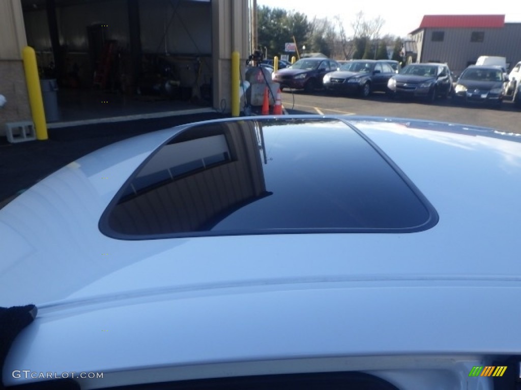 2009 ES 350 - Starfire Pearl White / Cashmere photo #13