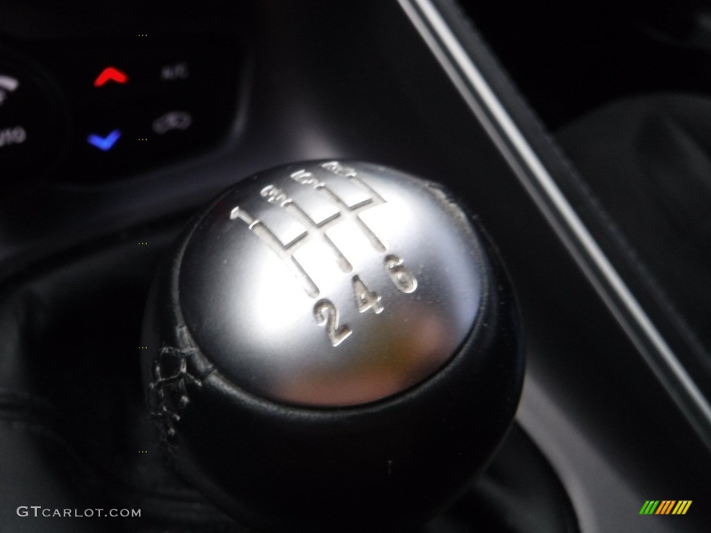 2020 Challenger R/T - Triple Nickel / Black photo #5