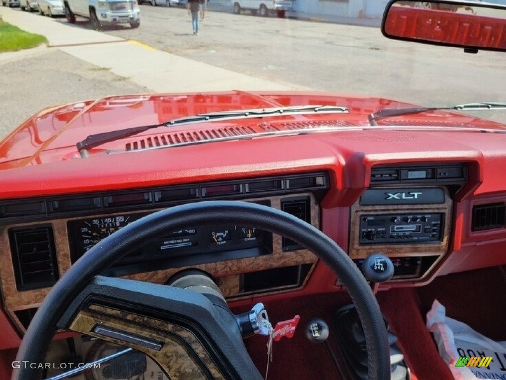 1986 Ford F150 XLT Regular Cab Red Dashboard Photo #143478689
