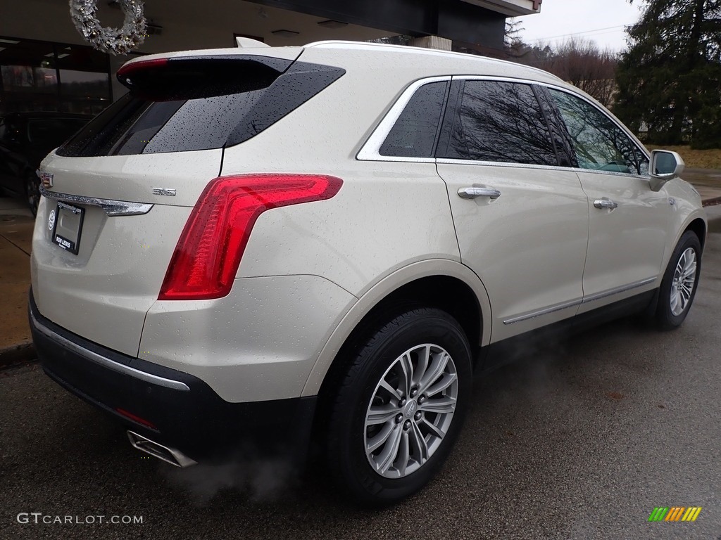 2017 XT5 Luxury AWD - Bronze Dune Metallic / Sahara Beige photo #2