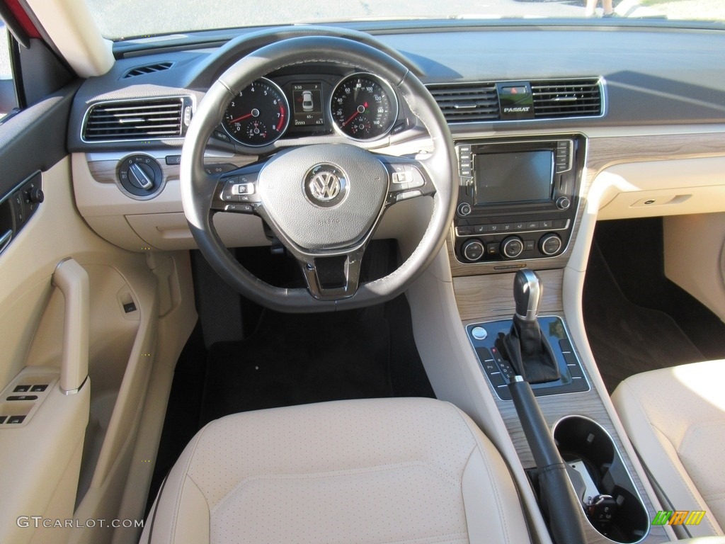 2018 Passat SE - Fortana Red Metallic / Cornsilk Beige photo #15