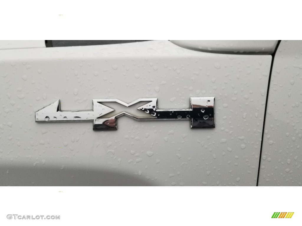 2016 GMC Sierra 1500 Elevation Double Cab 4WD Marks and Logos Photos