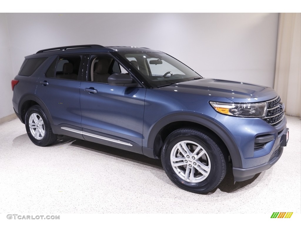 2020 Explorer XLT 4WD - Blue Metallic / Sandstone photo #1