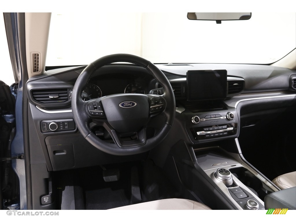 2020 Explorer XLT 4WD - Blue Metallic / Sandstone photo #6