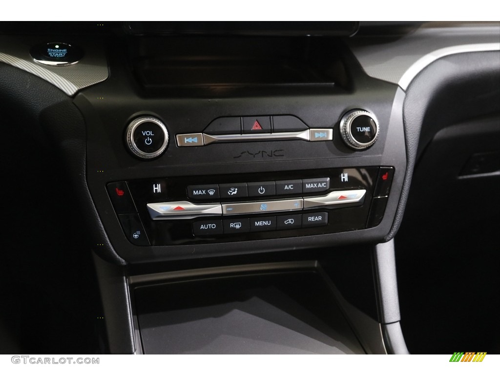 2020 Explorer XLT 4WD - Blue Metallic / Sandstone photo #12