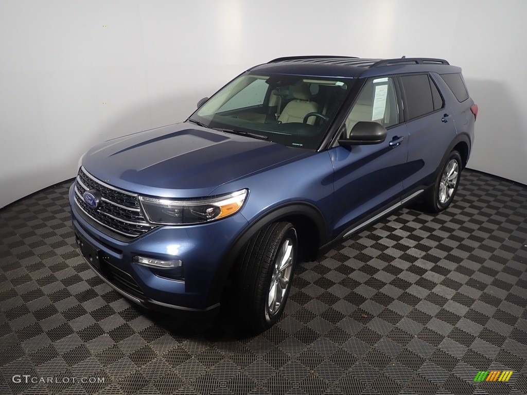 2020 Explorer XLT 4WD - Blue Metallic / Sandstone photo #9