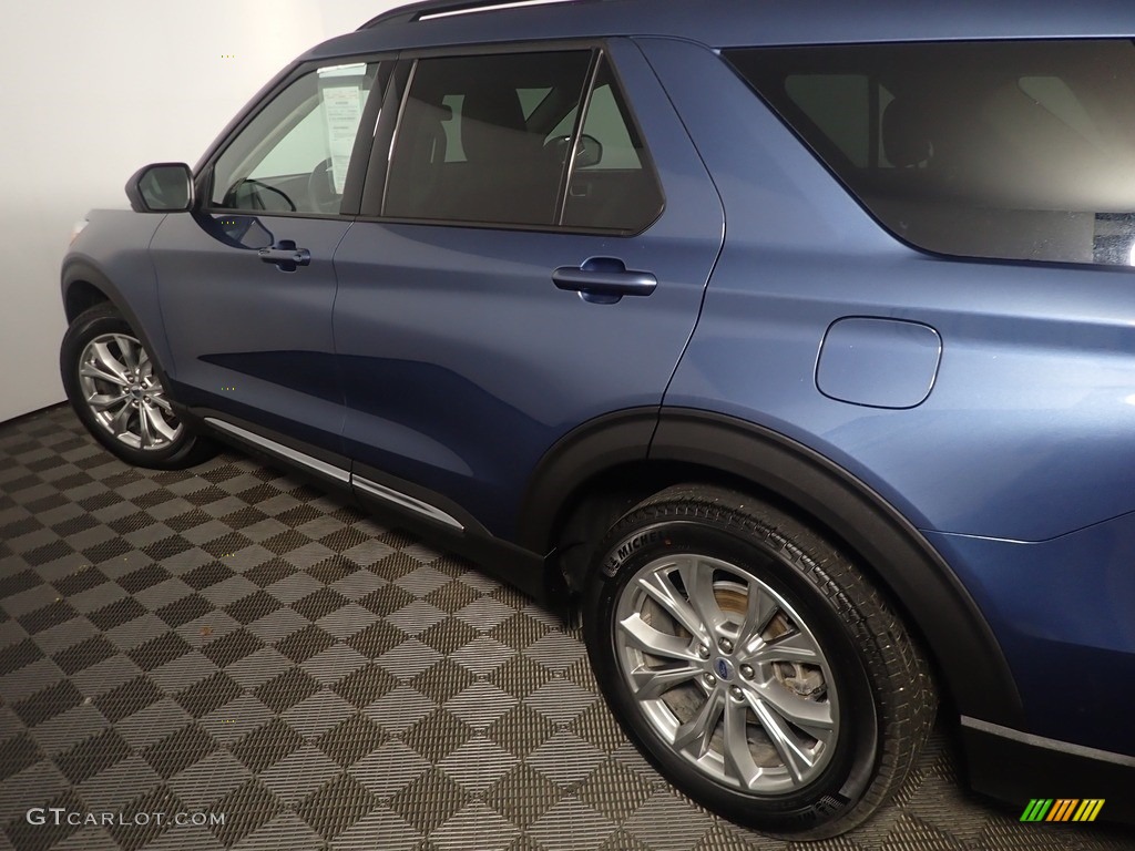 2020 Explorer XLT 4WD - Blue Metallic / Sandstone photo #19