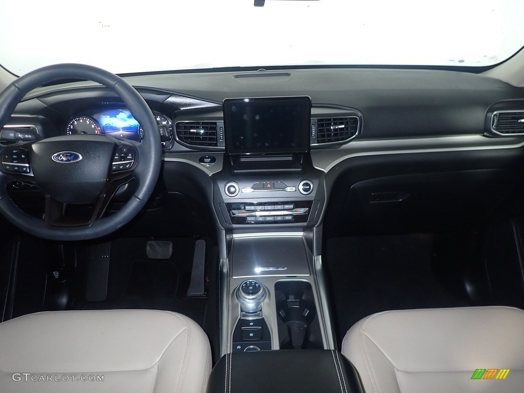 2020 Explorer XLT 4WD - Blue Metallic / Sandstone photo #27