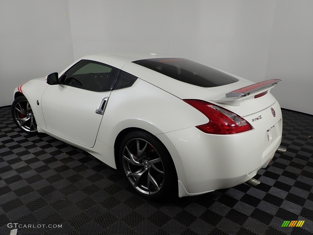 2014 370Z Touring Coupe - Pearl White / Black photo #9
