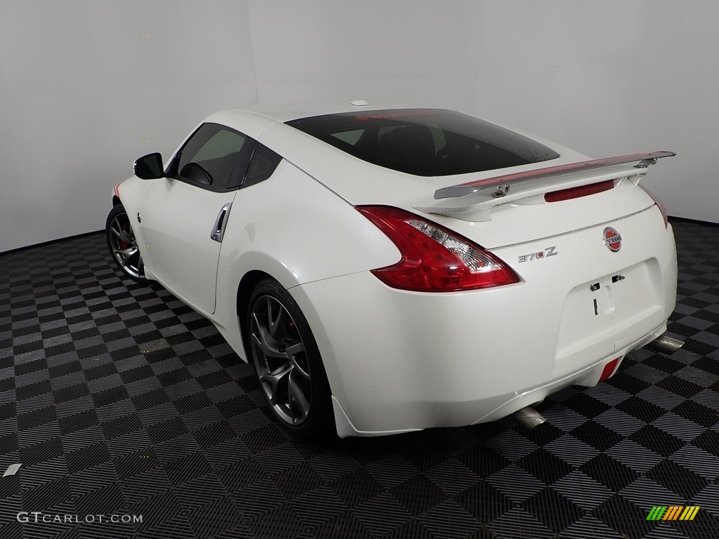 2014 370Z Touring Coupe - Pearl White / Black photo #11